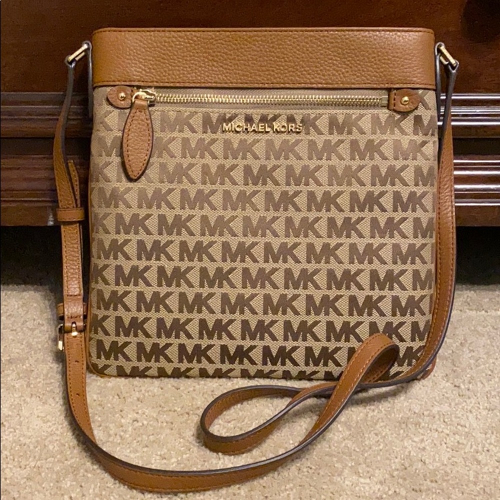 Michael Kors Crossbody